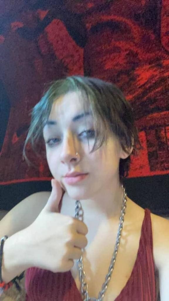 Hi guys💋✦️🖐✦💋. My name is lucy   ,I live alone in my home, an appointment time in a low rate including 💋 💦. 👅Dgoggy Style/👅69 - Image 2